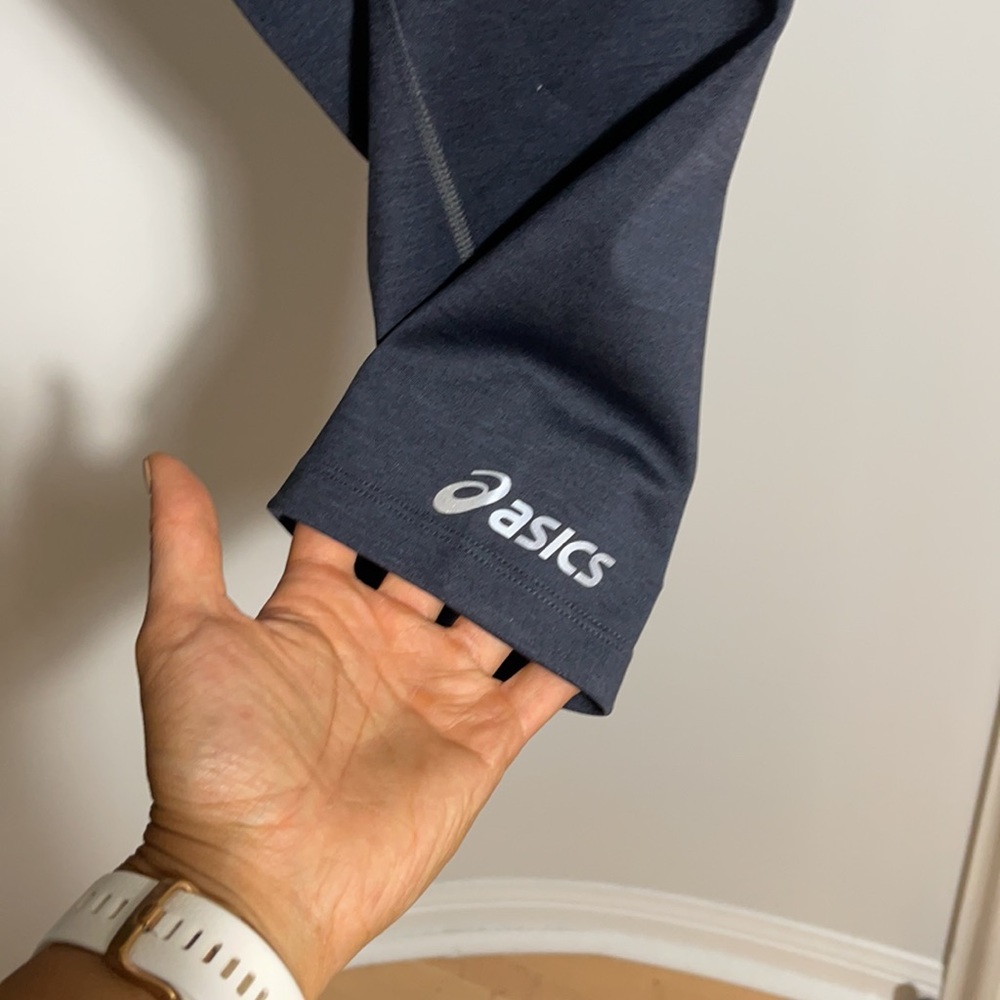 ASICS Cropped Workout Capris - Picture 2 of 6